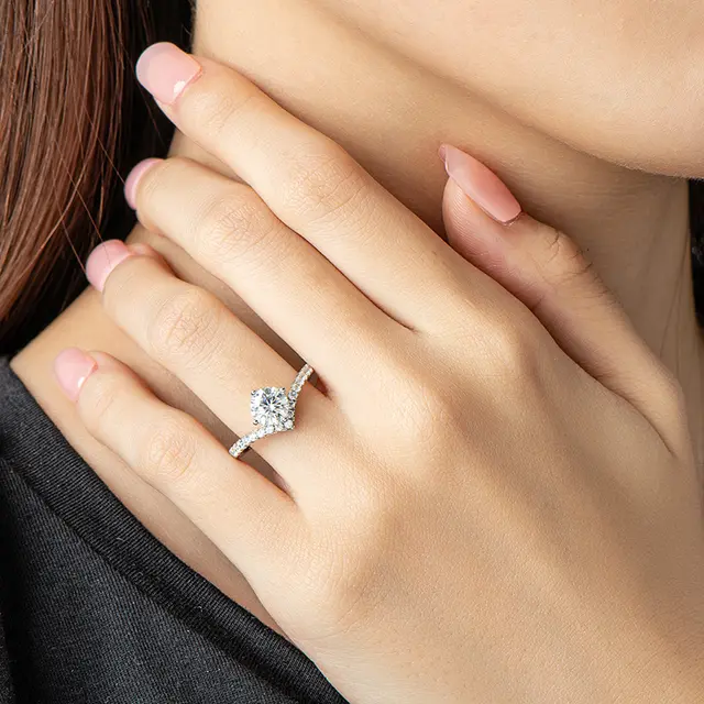 1ct V shaped Moissanite Ring