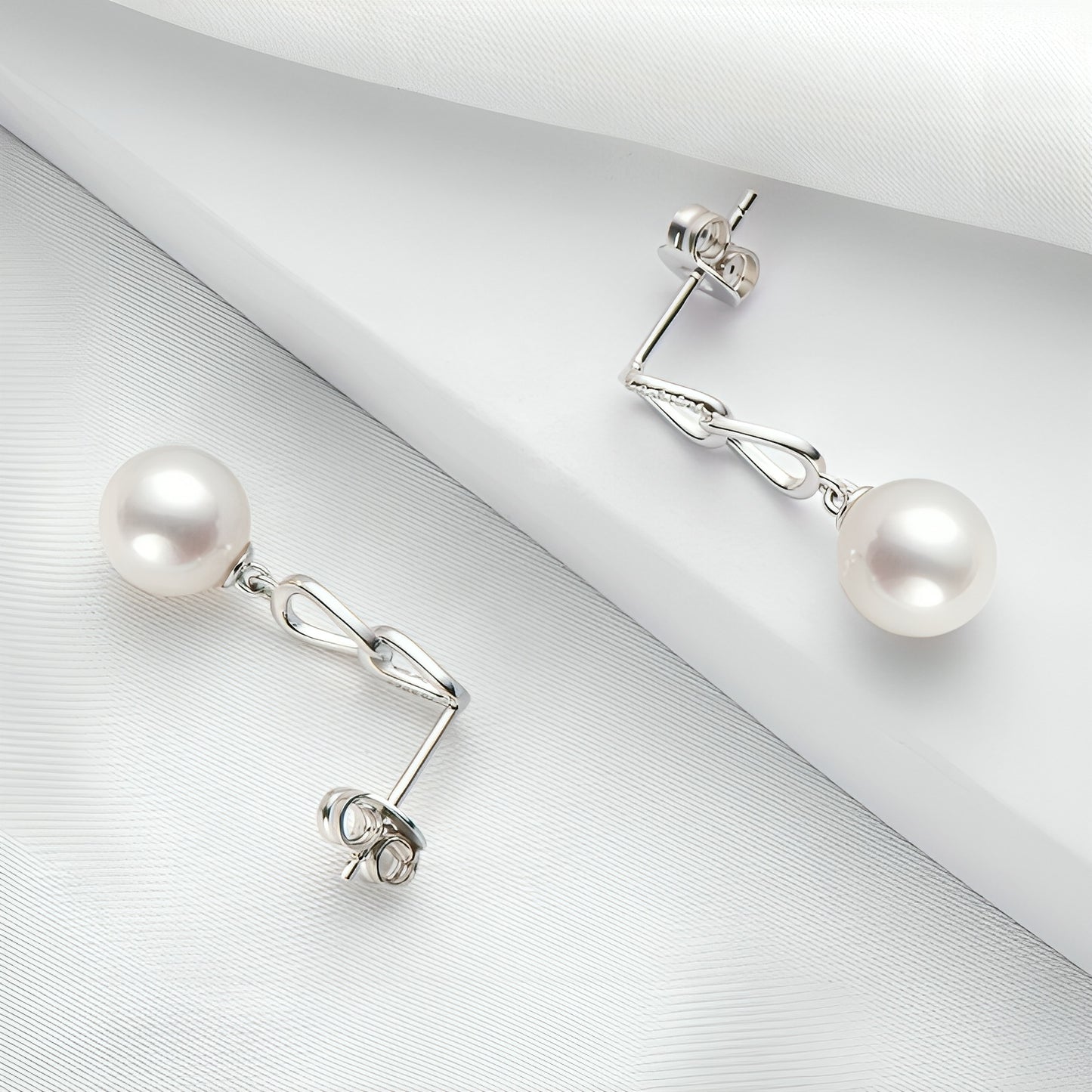 7.5-8mm freshwater white pearl earrings