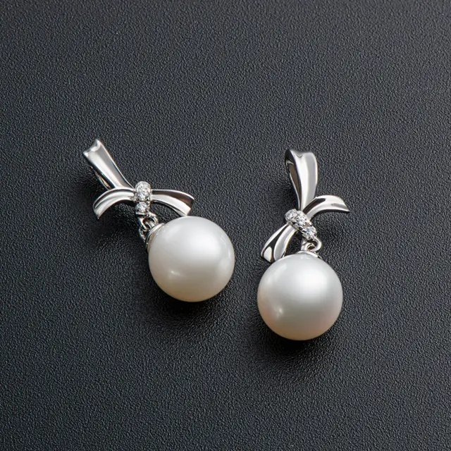 7.5-8mm freshwater pearl earrings