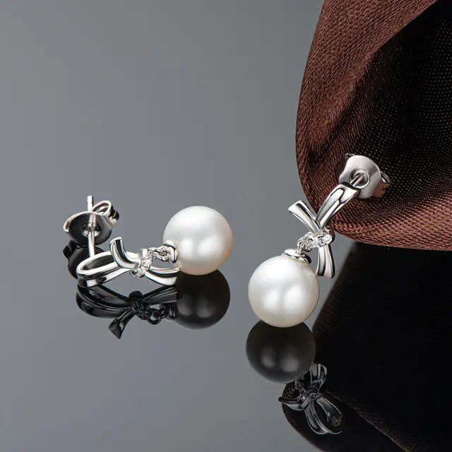 7.5-8mm freshwater pearl earrings