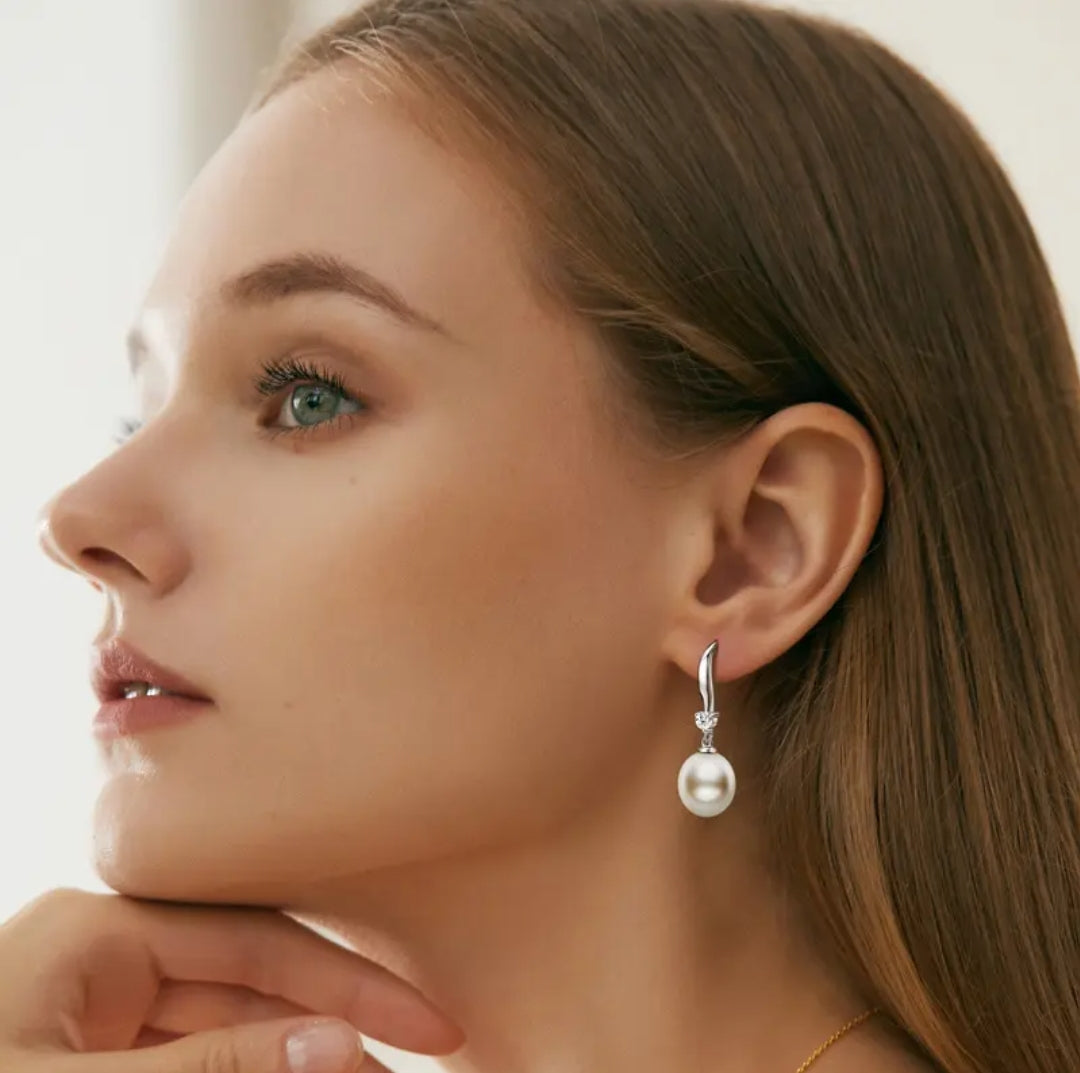 9-10mm round pearl hook earrings