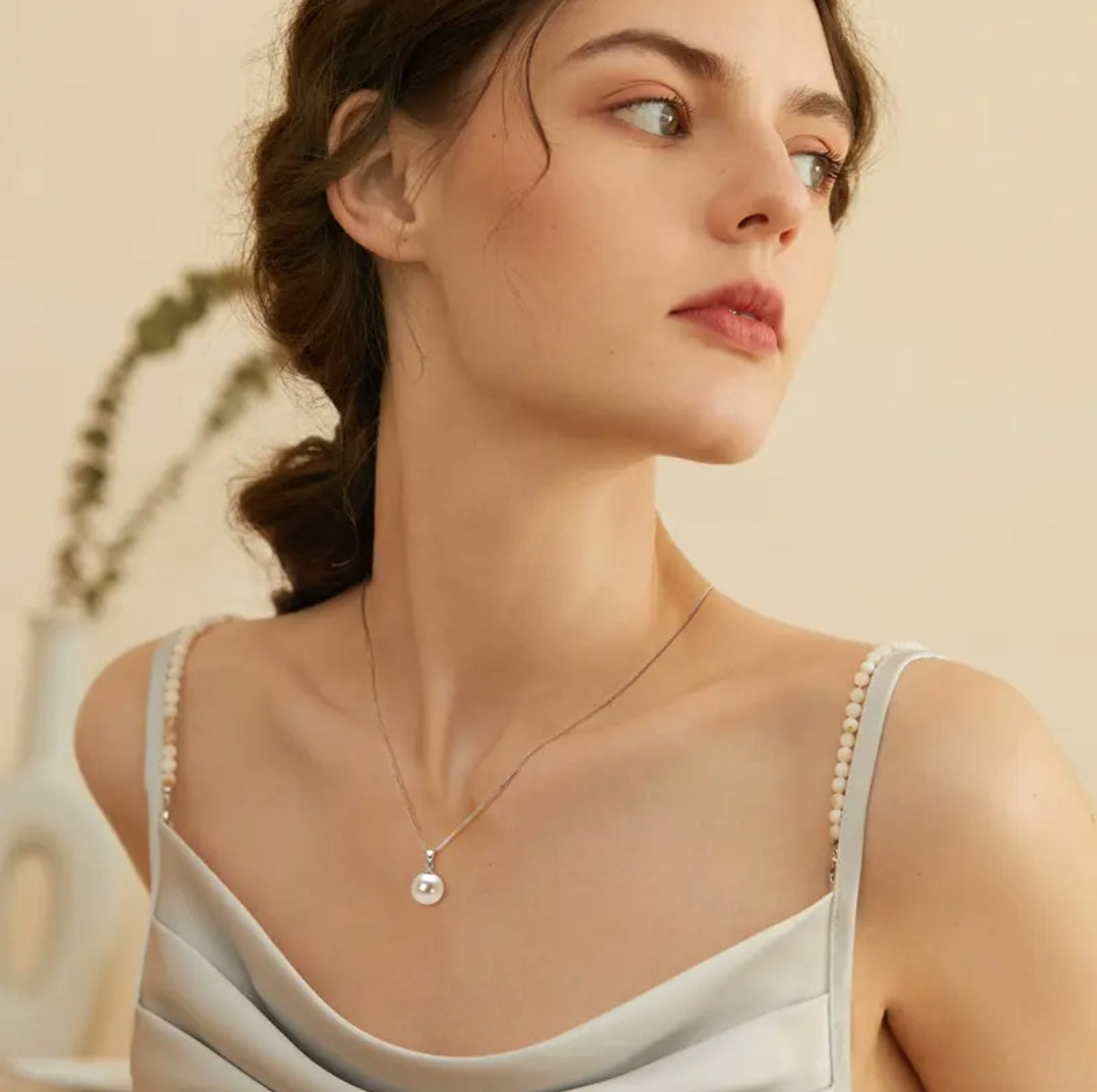 9-10mm white pearl pendant necklace