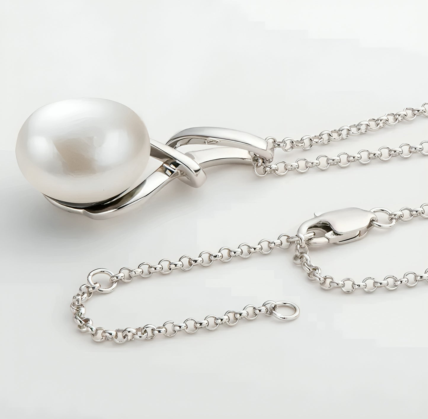 12-13mm round pearl pendant necklace