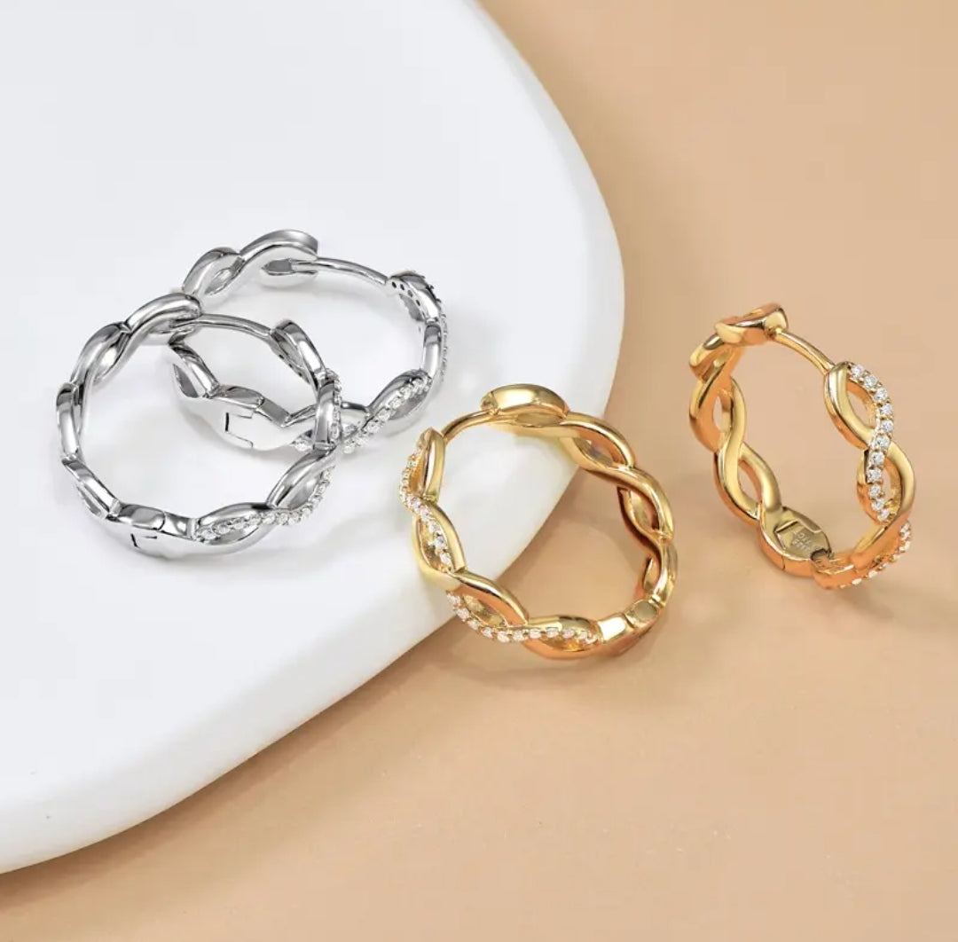 Paperlink drop clip moissanite earrings