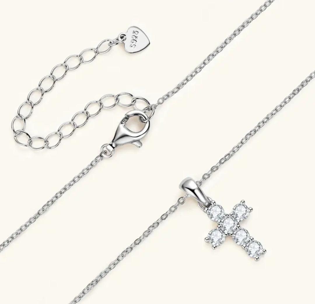3mm*6pcs cross Moissanite pendant necklace