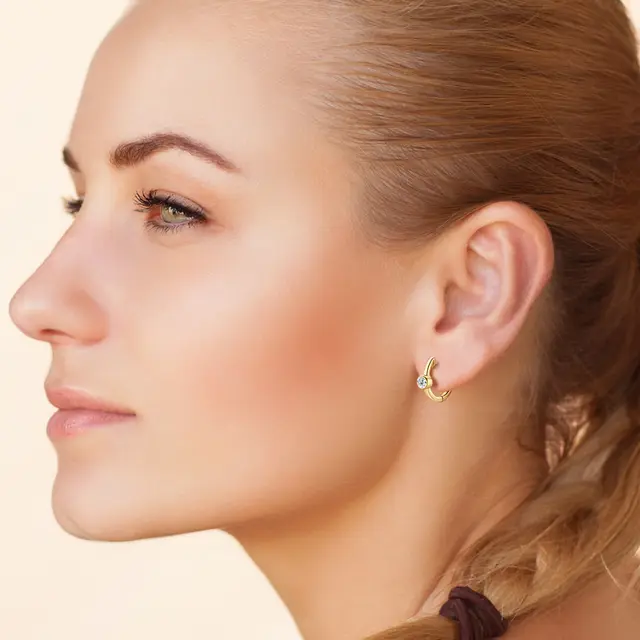 Elegant moissanite earrings