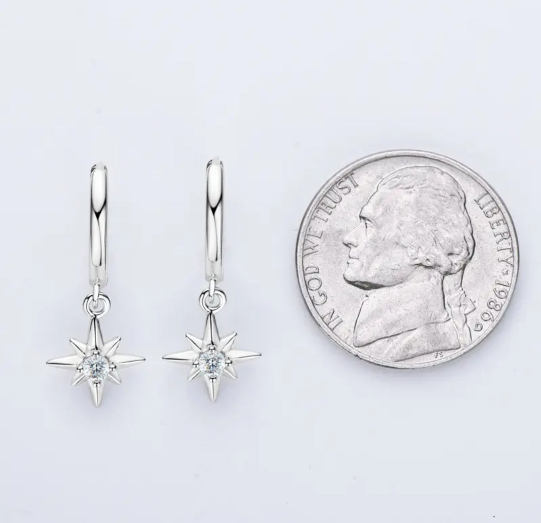 Star shape moissanite earrings