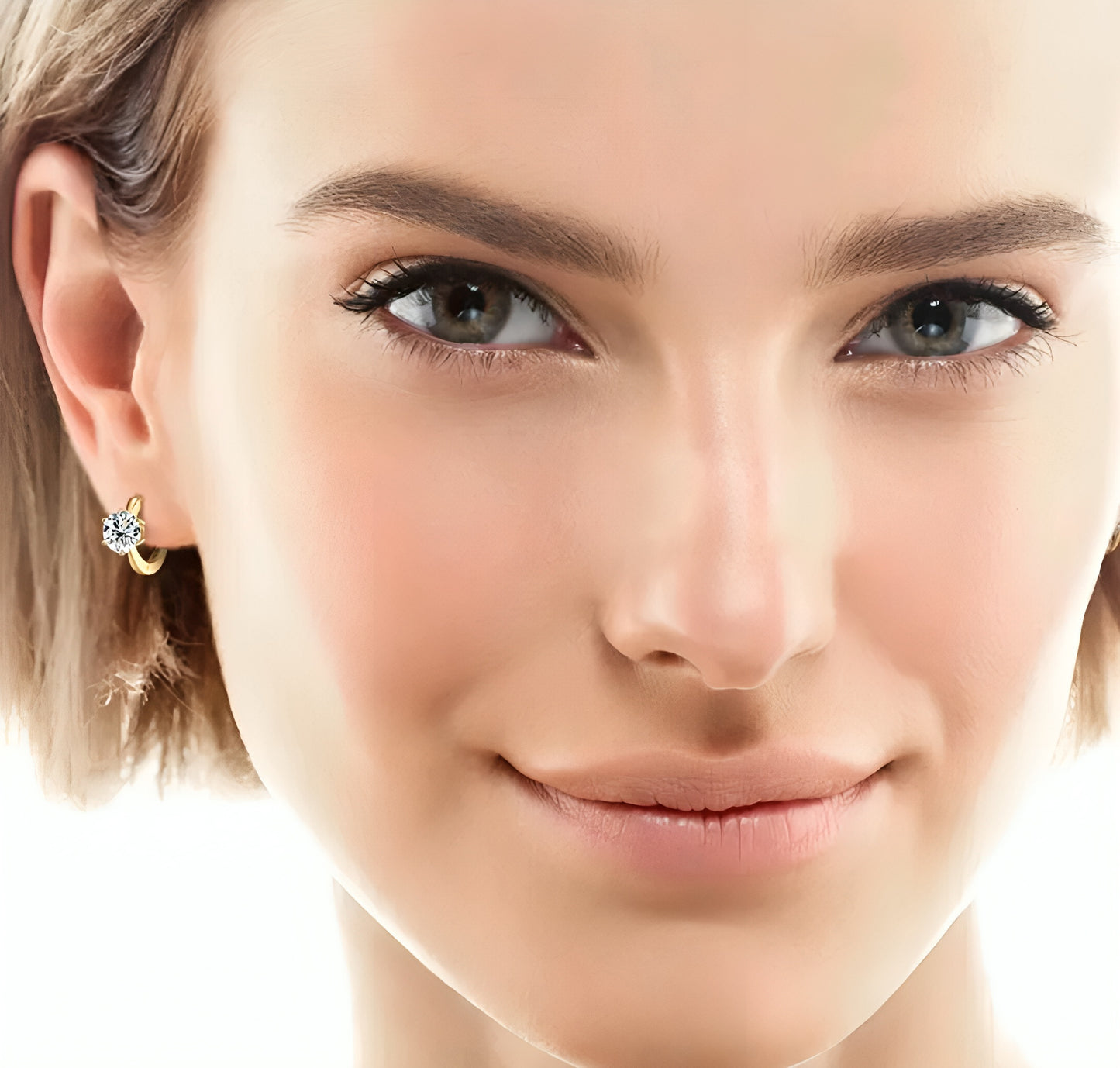 Stud earrings with moissanite stones
