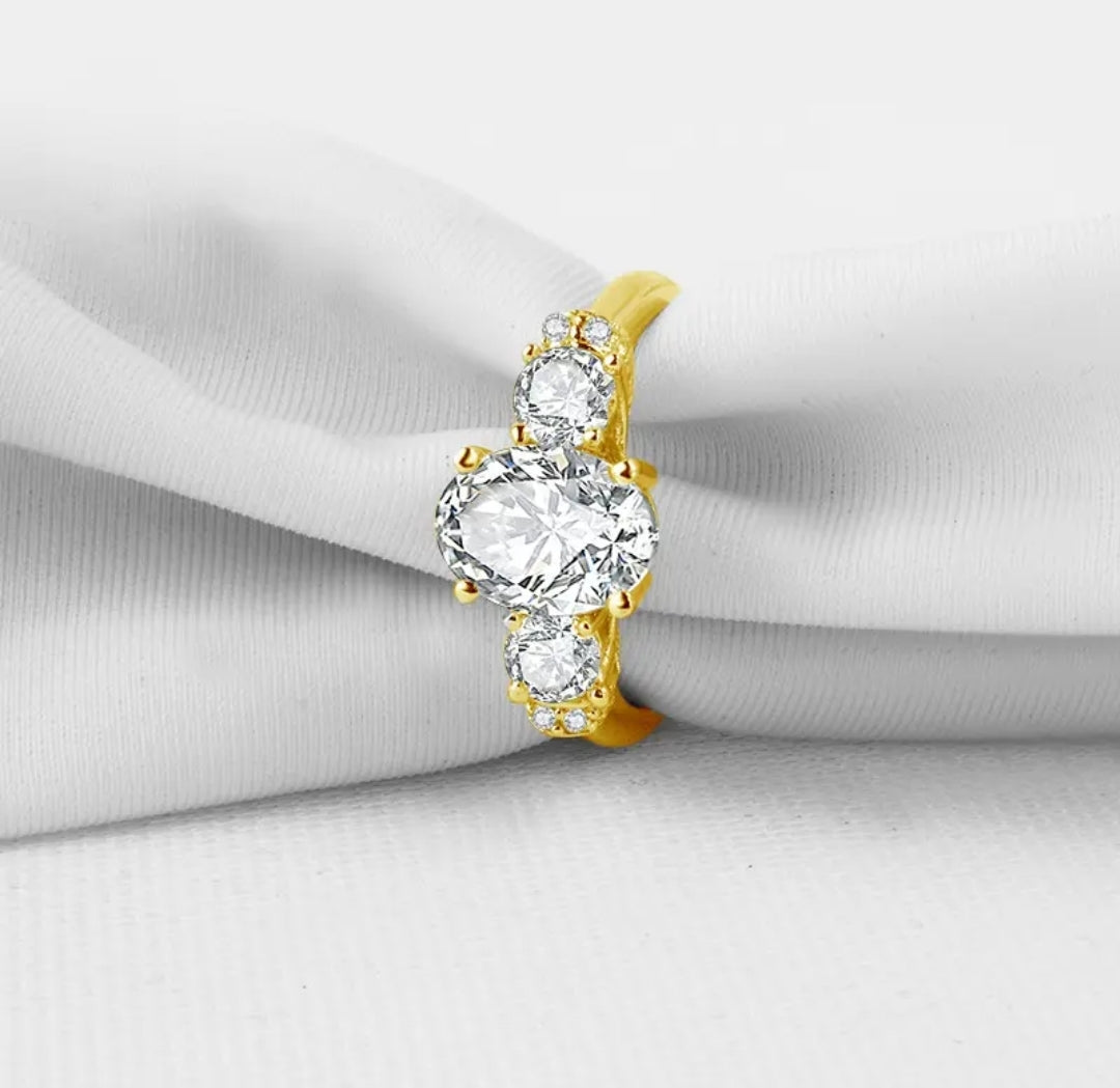 10k real yellow gold ring with 2ct moissanite