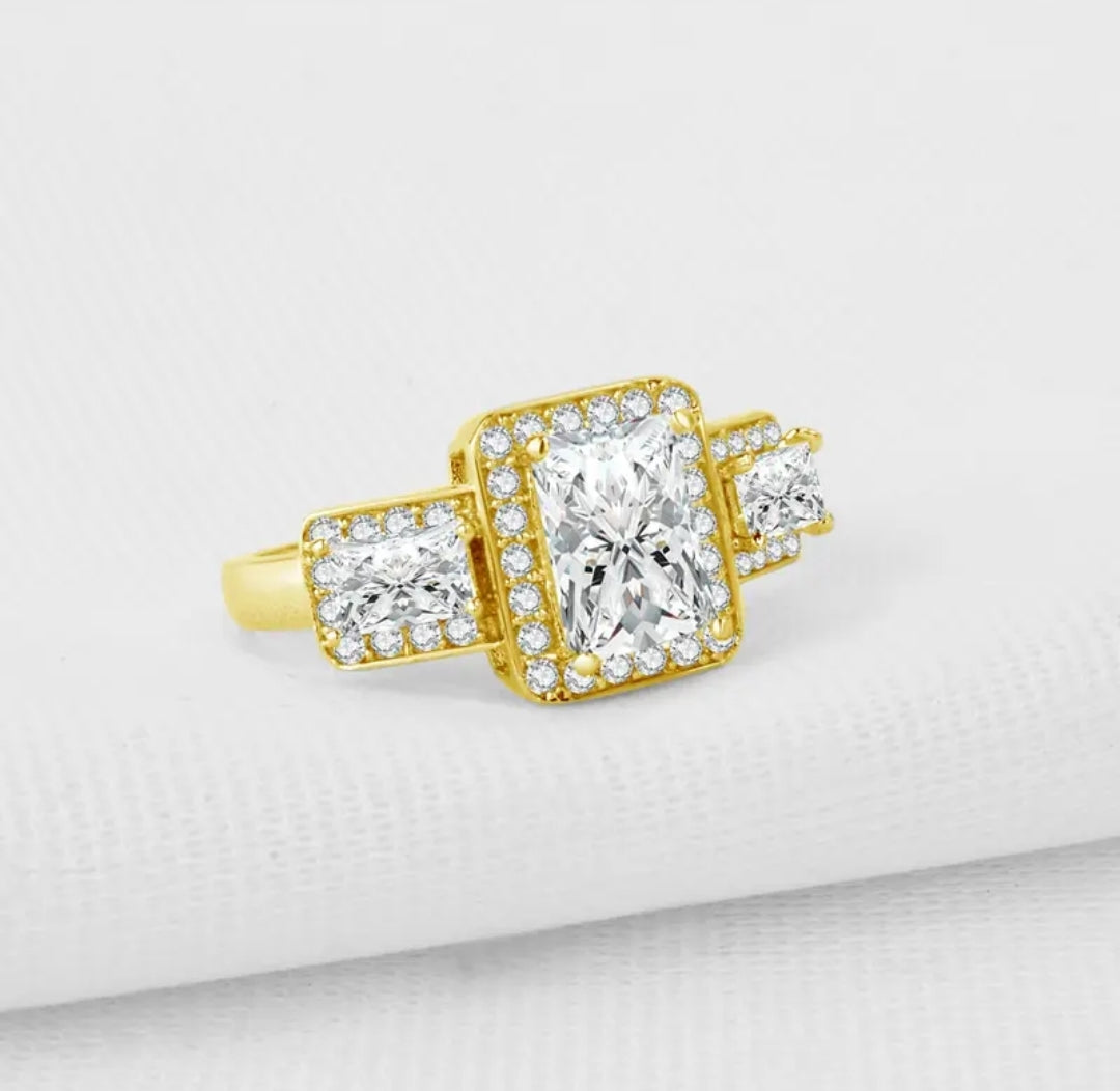 10k real gold ring with 2ct moissanite