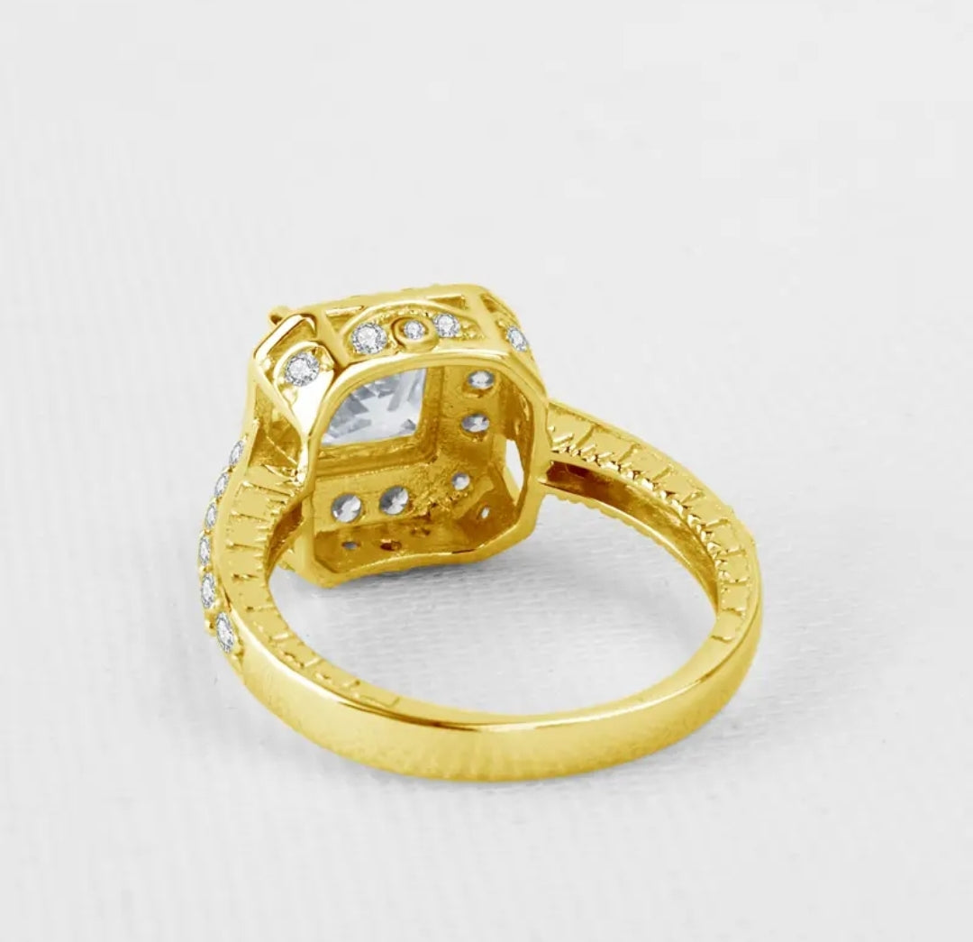 10k solid gold ring with 2ct sparkling moissanite