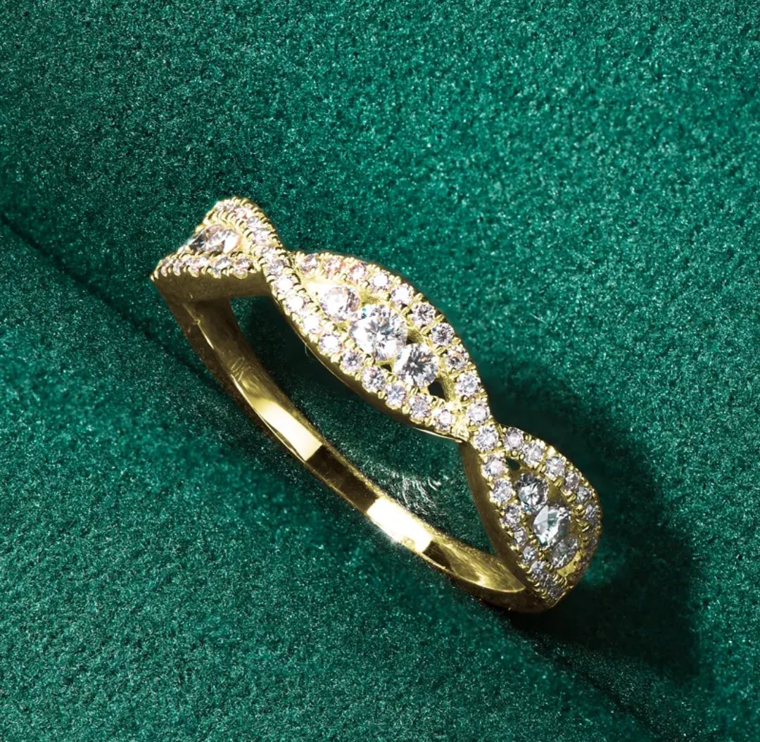 10k solid gold ring with 2.4mm 1.8mm 1mm moissanite