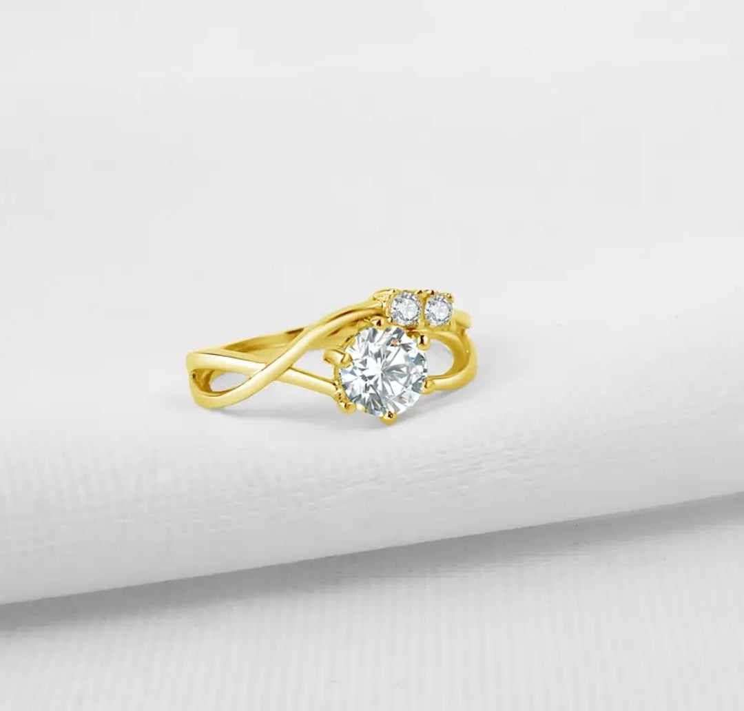 Crossover 6mm moissanite gold ring