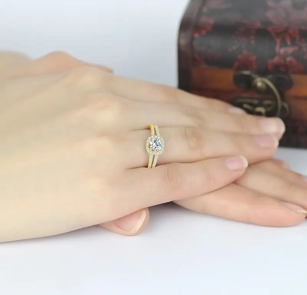 0.6ct fine moissanite gold ring