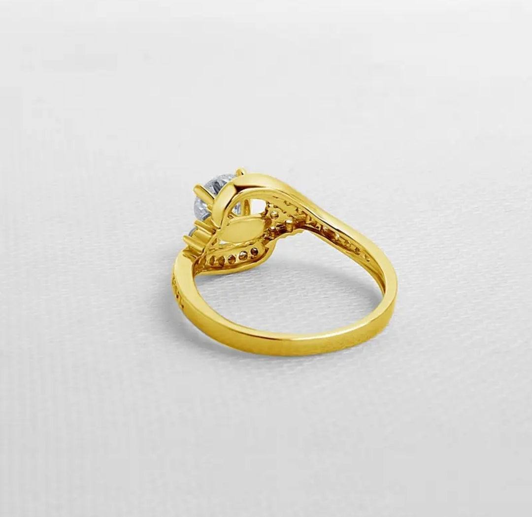 6mm twisted moissanite gold ring