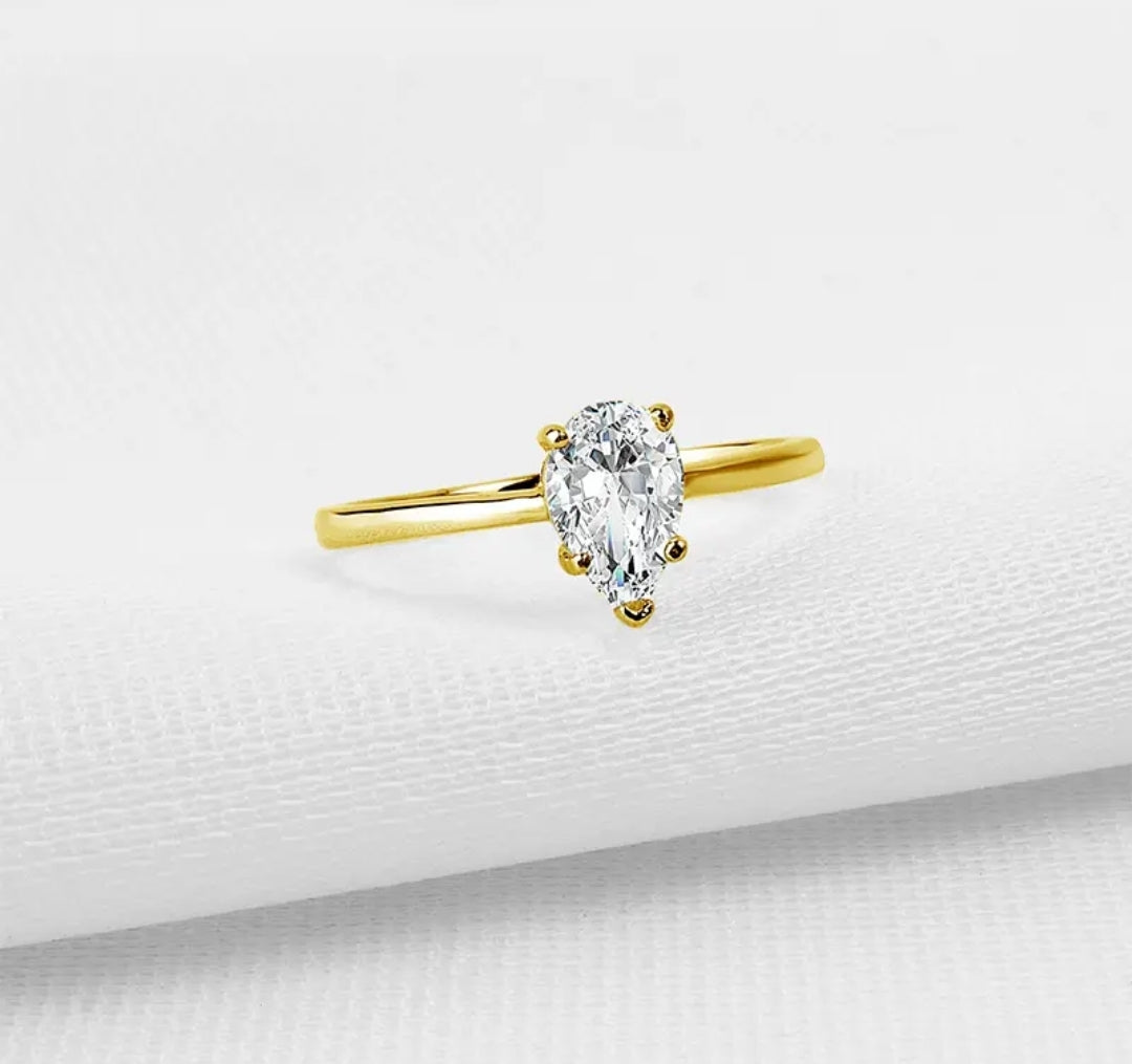 10k gold ring with 1ct pear cut moissanite