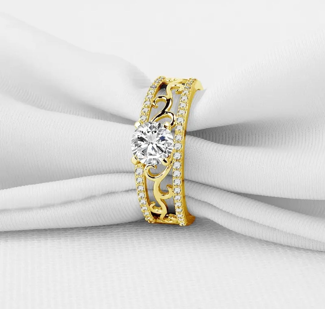 10k gold ring with 0.6ct round cut moissanite