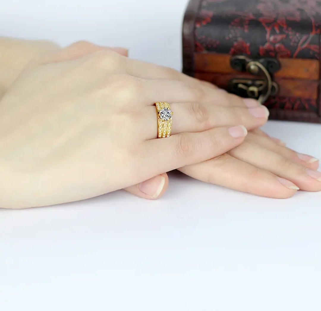 Pure Gold ring with 1ct moissanite