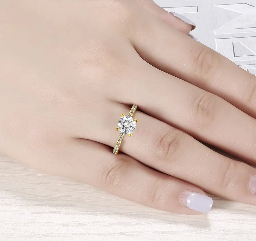 Solid gold 1.2ct moissanite ring