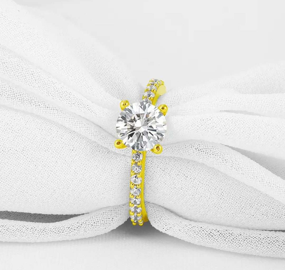 Solid gold 1.2ct moissanite ring