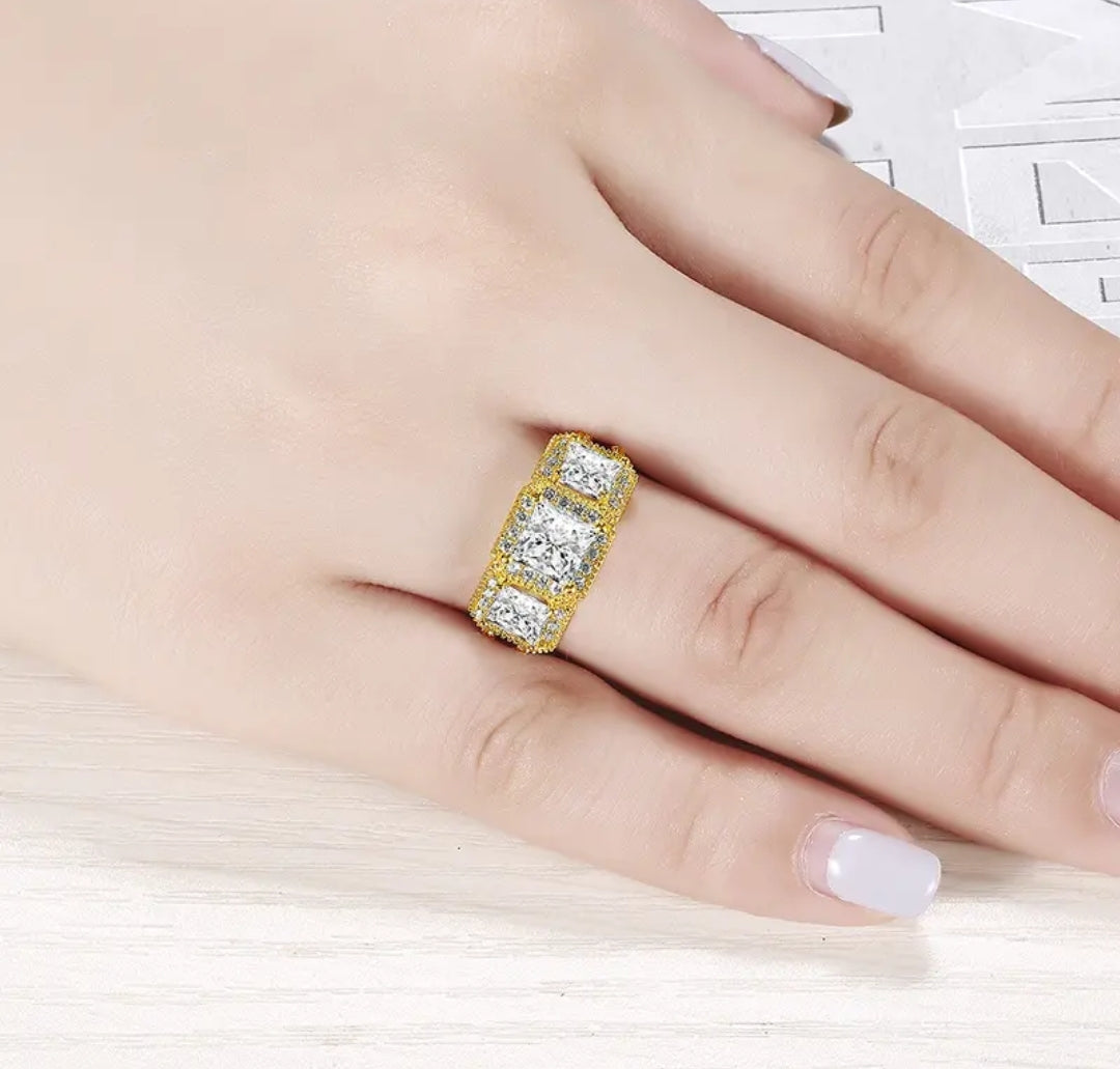 Solid gold 1.2ct vintage moissanite ring