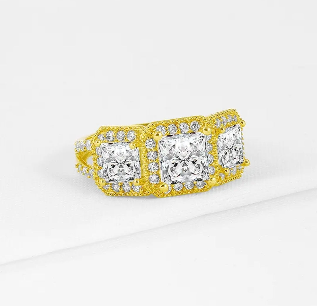 Solid gold 1.2ct vintage moissanite ring