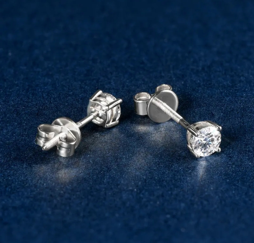 10k gold earrings with 4mm moissanite