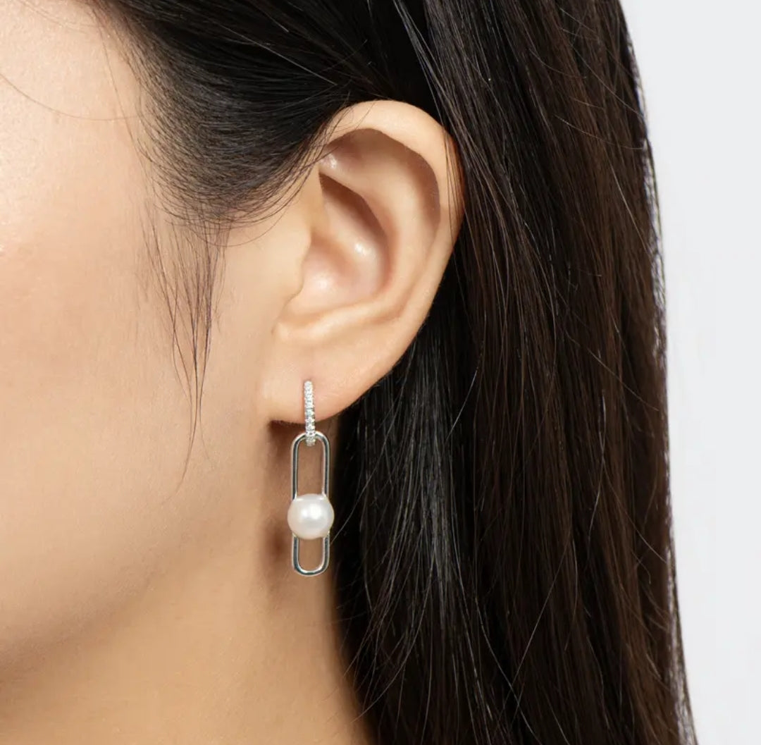 8.5-9mm pearl earrings