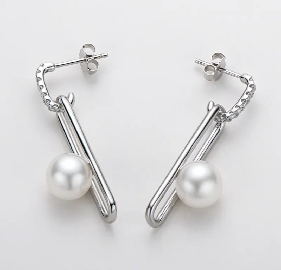8.5-9mm pearl earrings