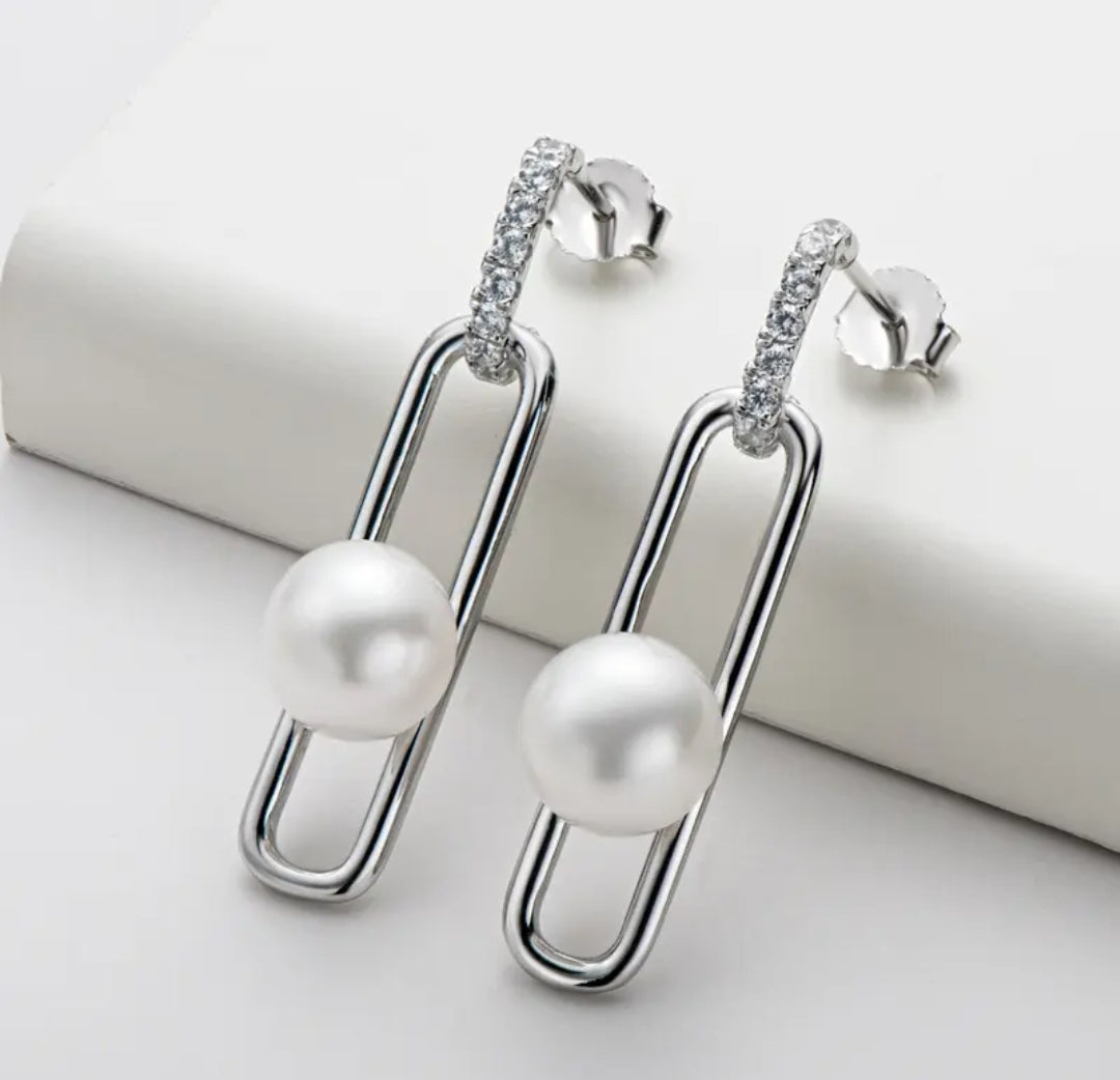 8.5-9mm pearl earrings