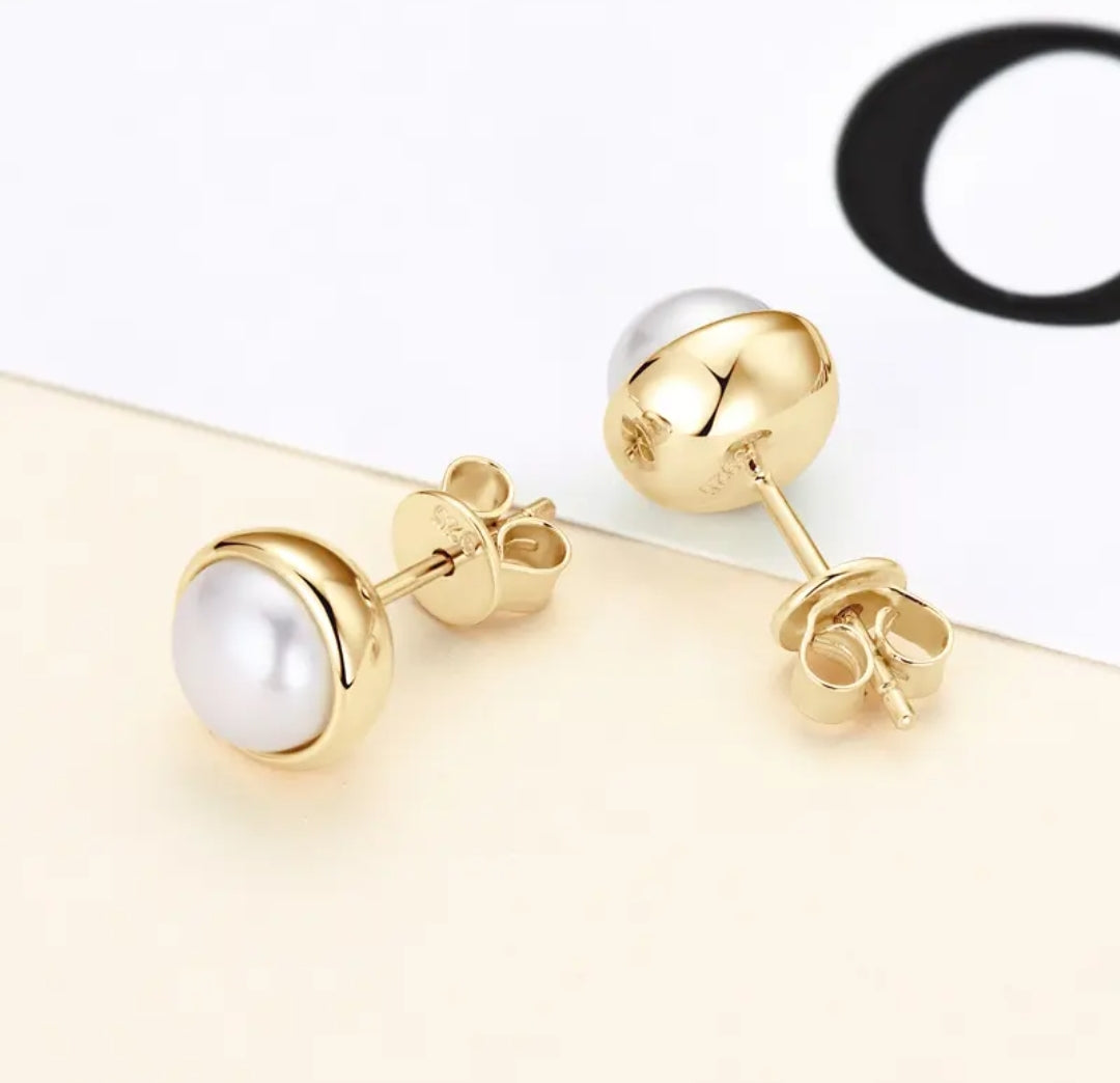 3.5-4mm classic pearl earrings