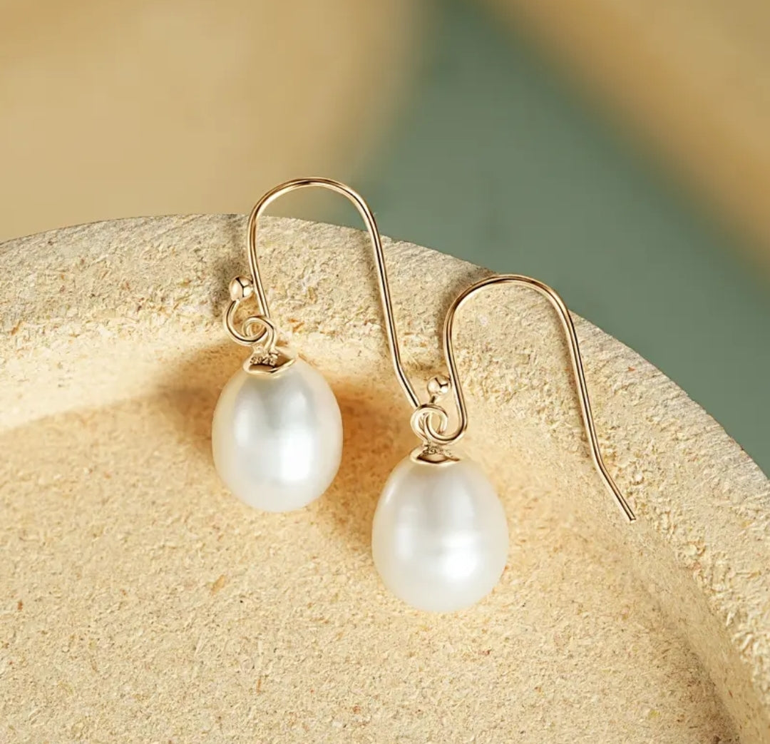 9-10mm hook pearl earrings