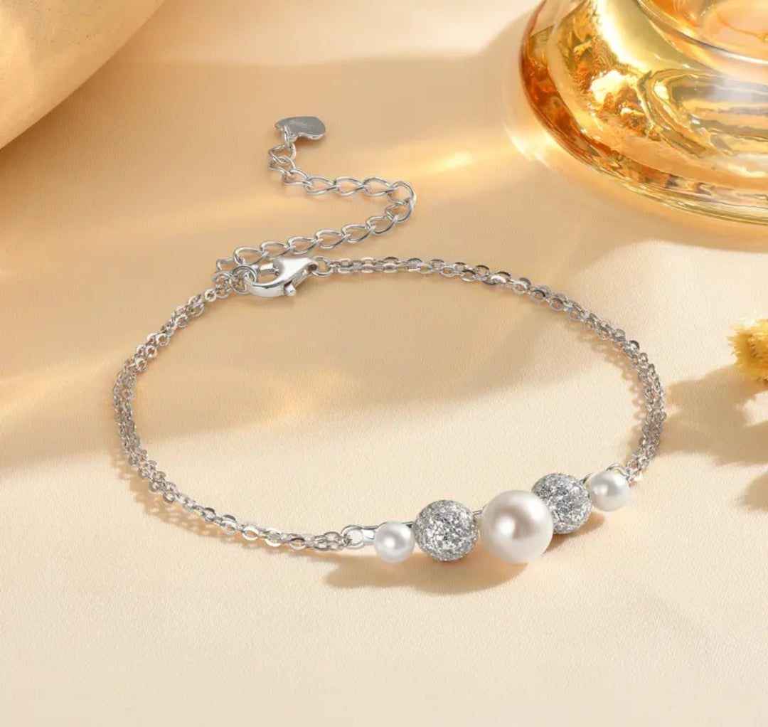 7mm/4mm white pearl bracelet