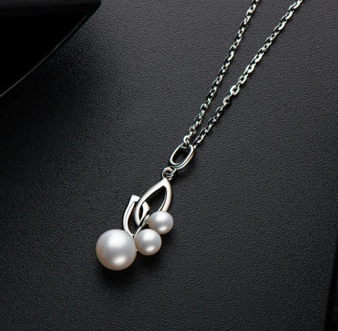 3-6mm leaf shape 3 pearl pendant necklace