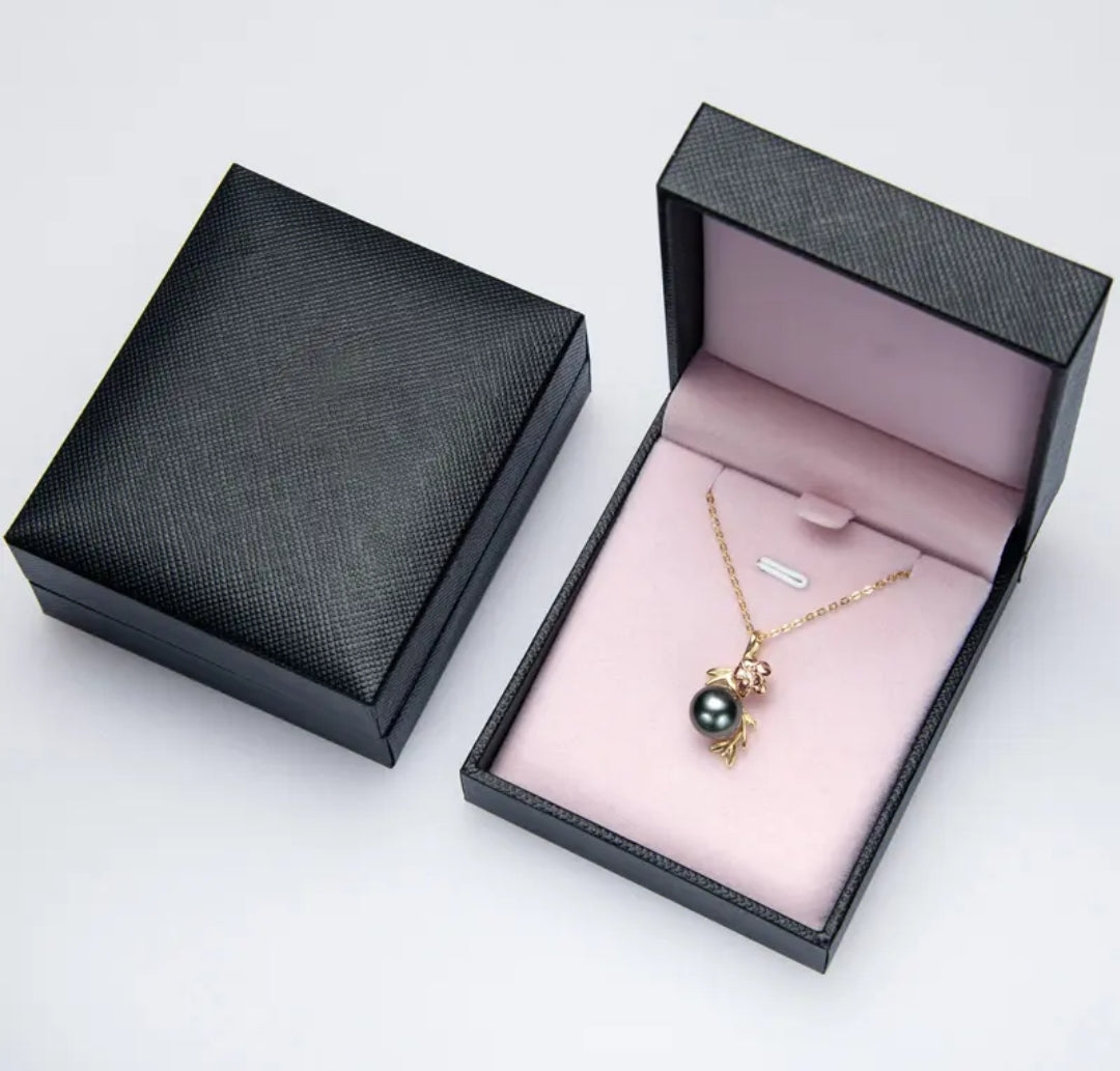 9.5-10mm flower shape pendant necklace