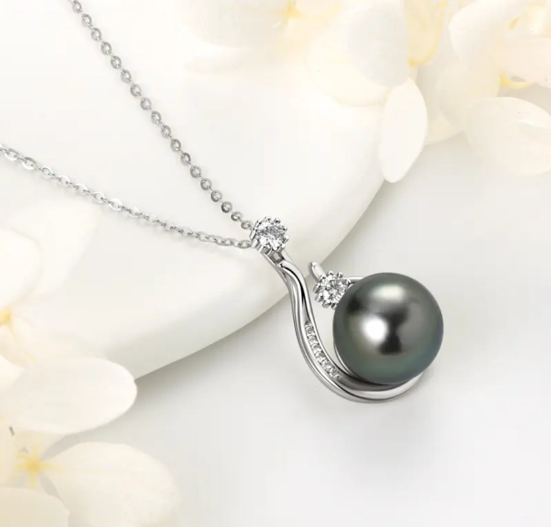 12mm pearl and 3mm 2pcs multimoissanite pendant necklace