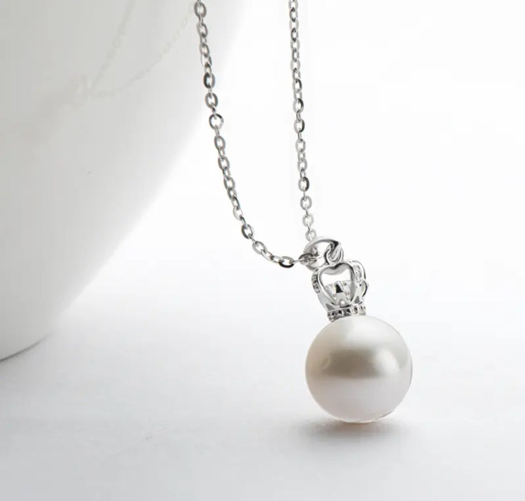 9.5-10mm divine crown pearl pendant necklace