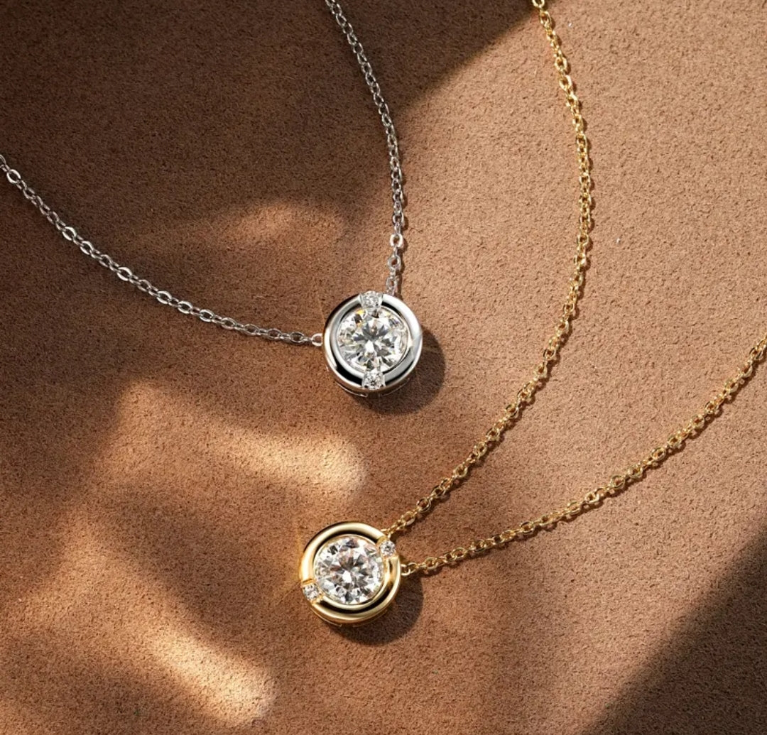 1ct 6.5mm round Moissanite pendant necklace