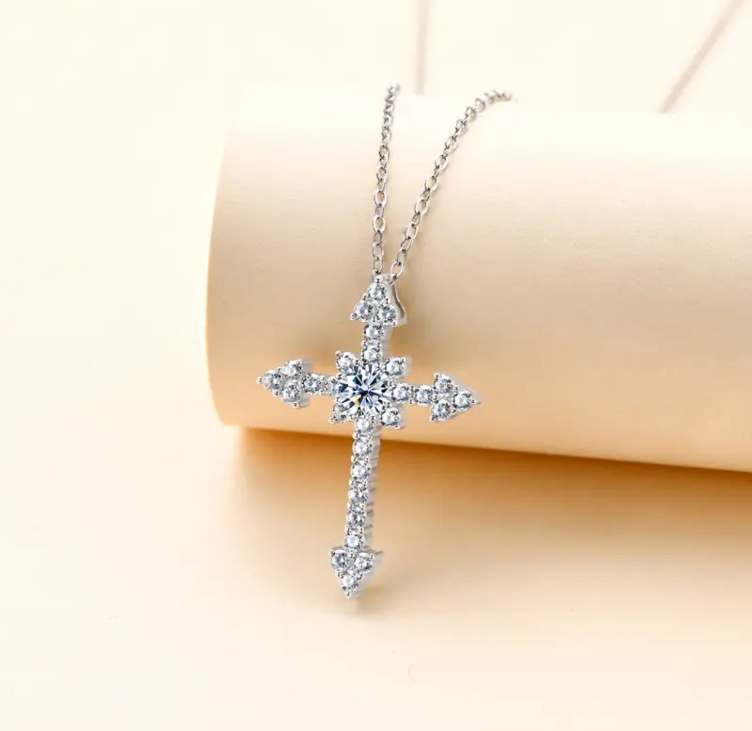 5mm cross Moissanite pendant necklace