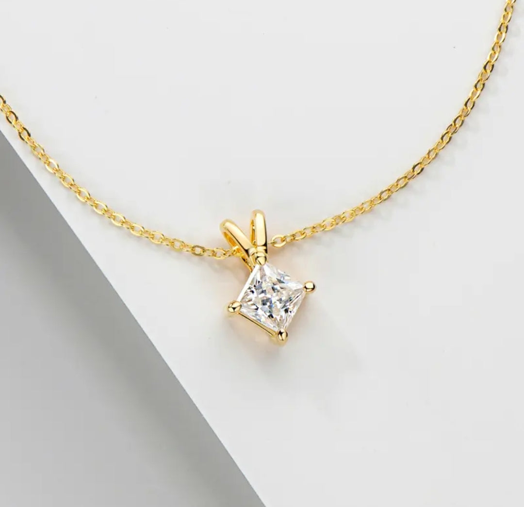 5.5*5.5mm 1ct Moissanite pendant necklace