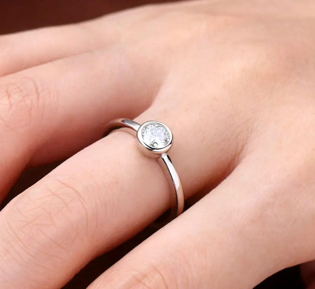 0.5ct round moissanite engagement ring
