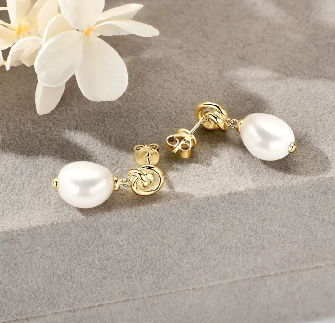 10mm baroque pearl earrings