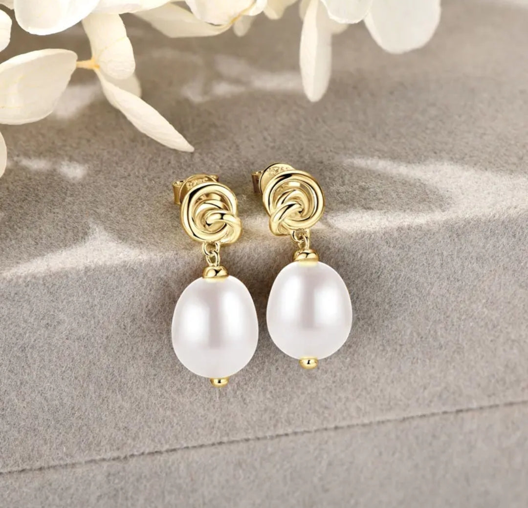 10mm baroque pearl earrings