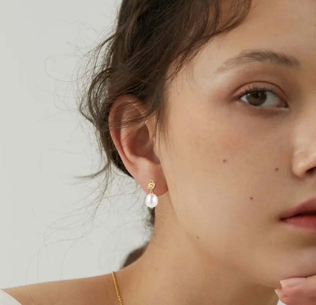10mm baroque pearl earrings