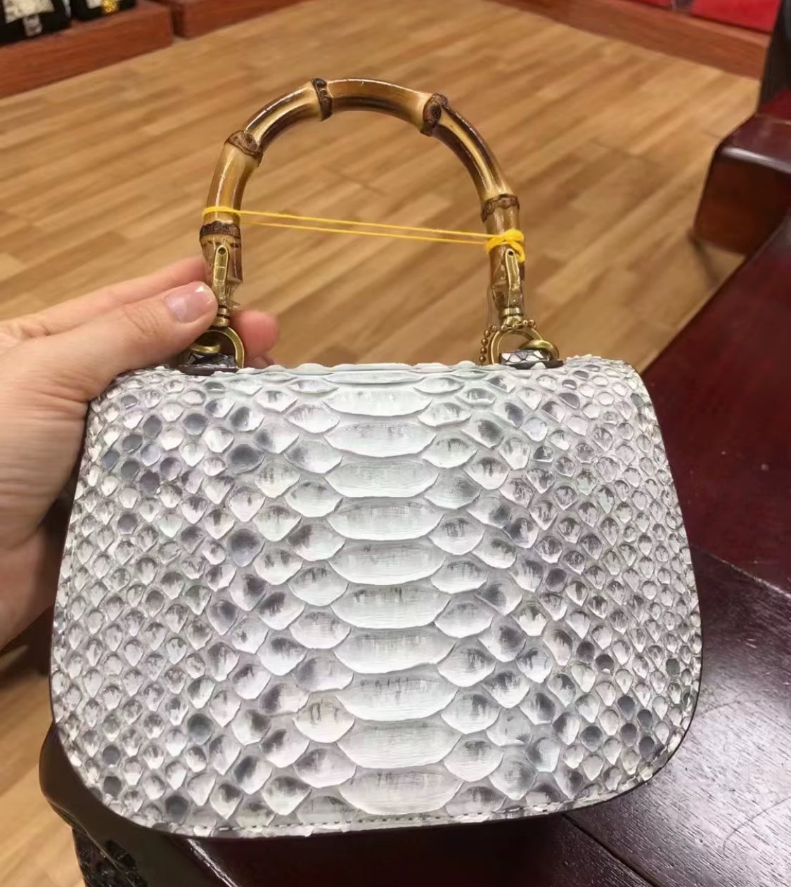 Luxury Snake Leather Bag – Handmade in Italy | Noiyan