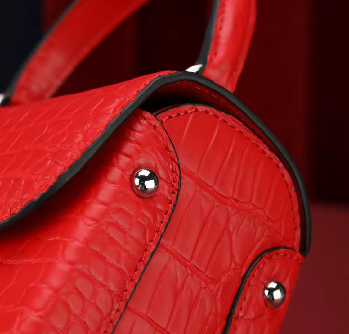 Crocodile Leather Bag for Women | Handmade in Italy | Noiyan