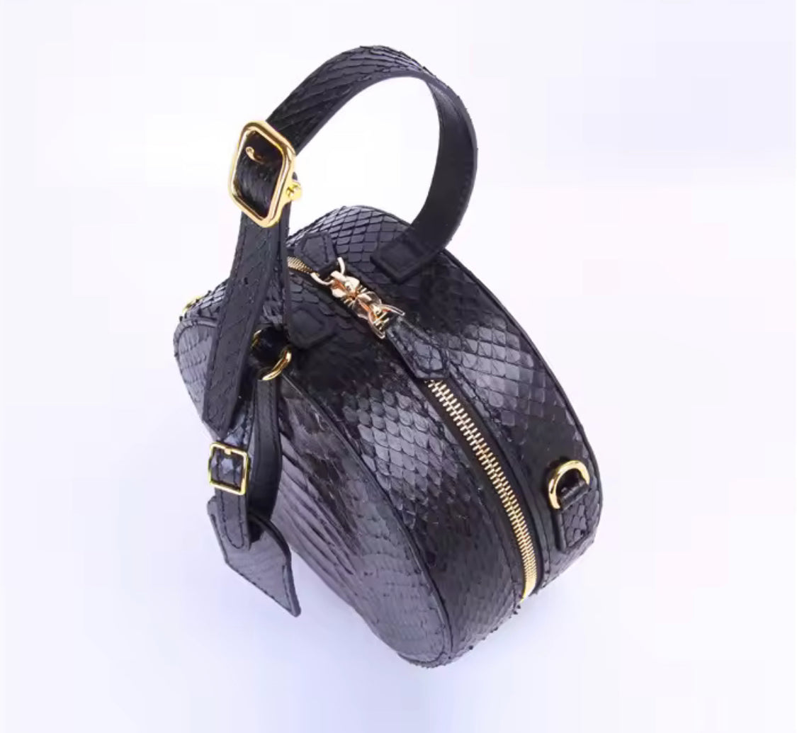 Black Snake Leather Purse – Handmade in Italy | Noiyan