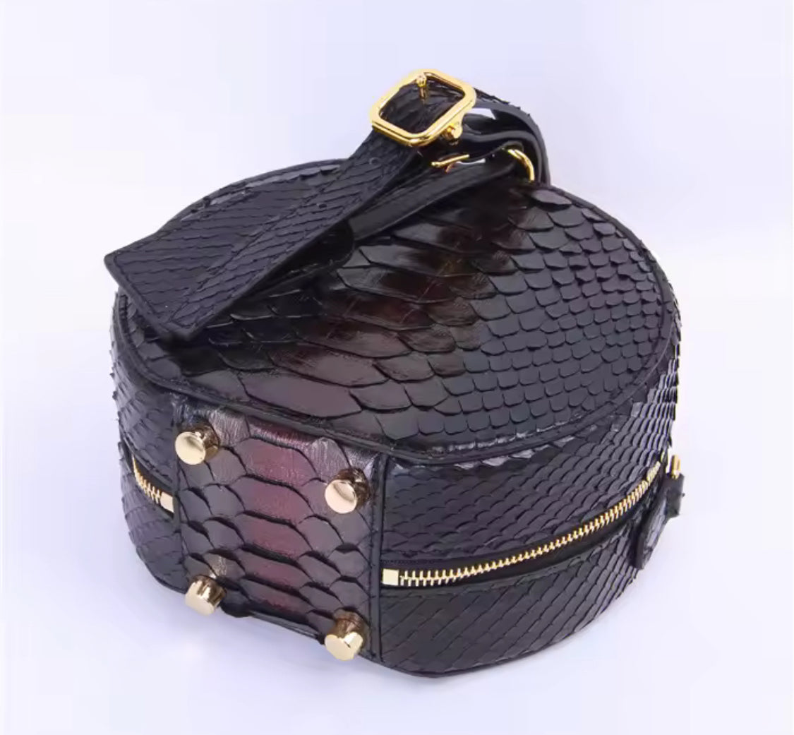 Black Snake Leather Purse – Handmade in Italy | Noiyan