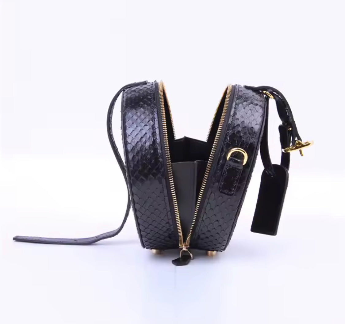Black Snake Leather Purse – Handmade in Italy | Noiyan