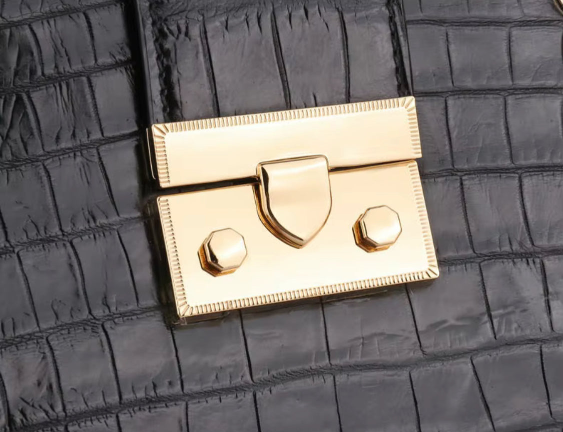 Black Crocodile Leather Shoulder Bag – Handmade in Italy | Noiyan